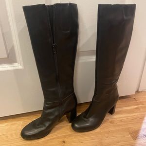 Nine West black leather calf height heeled boots